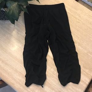 RBX Lumen Capri Pant size-Medium black…like new